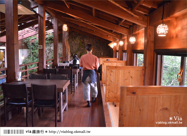 【沖繩餐廳】沖繩「山的茶屋‧樂水」～一個有山有海的療癒系木屋茶坊！