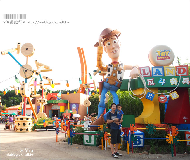 香港迪士尼》最新園區《迷離莊園、灰熊山谷、反斗奇兵大本營》玩樂趣～