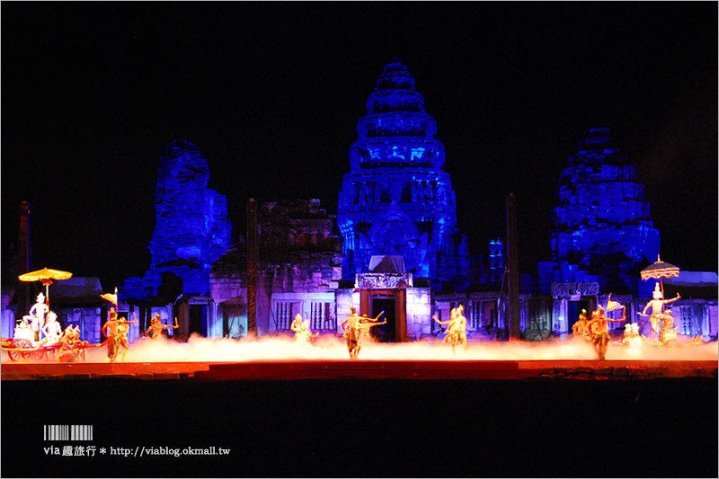 泰國旅行》碧邁文化節：古城聲光秀～超精彩！壯觀盛大的聲光煙火秀～絕對值得奔來欣賞！
