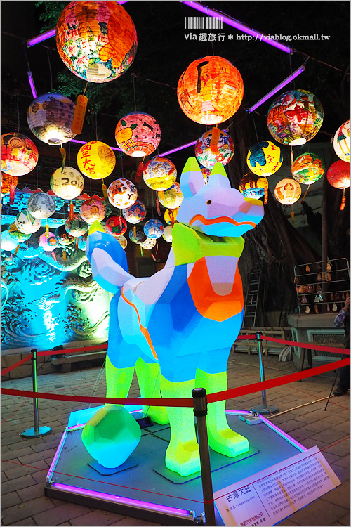 普濟殿燈會》普濟殿燈籠～夢幻「花燈街」超漂亮！台南過年絕對要朝聖的年節限定美景！