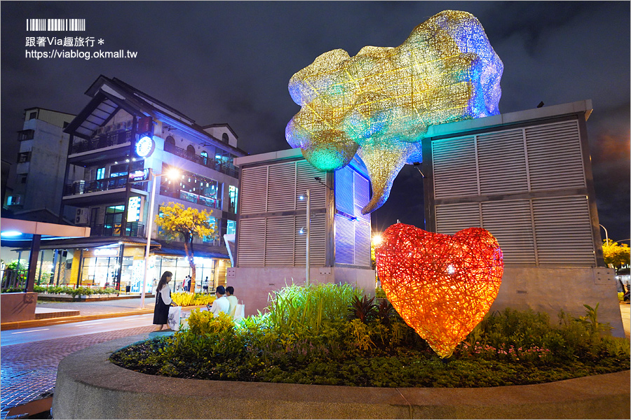 台南景點》海安路「街道美術館」～新亮點！變身大型戶外藝術館，夜裡發光更夢幻！