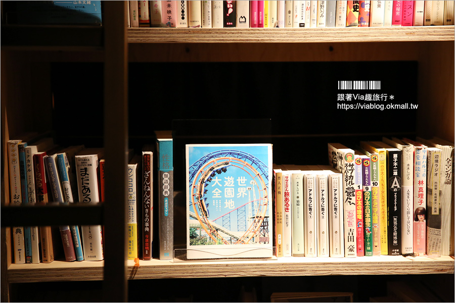 東京青年旅館》池袋BOOK AND BED TOKYO‧書香入夢旅館[本店]～直接睡在書屋中好特別！