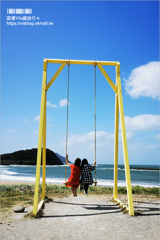 福岡糸島景點》二見ヶ浦海灘(1)～網美必拍打卡：#ジハングン停車場／黃色販賣機、黃色超大鞦千這裡拍！