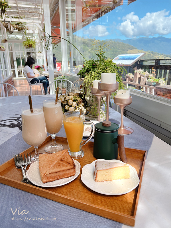 清境下午茶》來福居玻璃屋景觀咖啡廳～優美壯麗的山巒景致，加上白色玻璃屋，這裡也太美了～