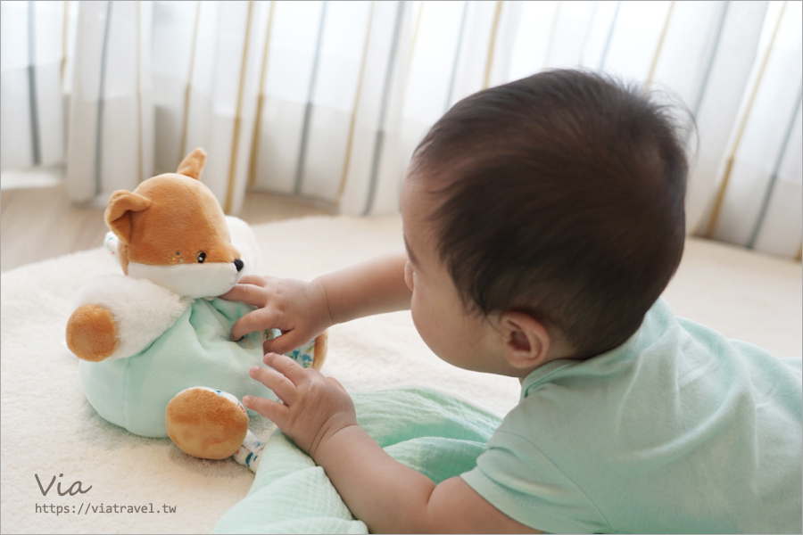 寶寶用品推薦》來自法國Kaloo質感育兒好物～Q寶愛用的安撫巾、小玩具、音樂玩偶都是它！