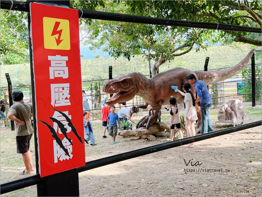 彰化芬園古生物奇幻樂園》中部最新親子樂園～白堊紀恐龍領軍，帶領孩子進入古生物的奇幻園區！