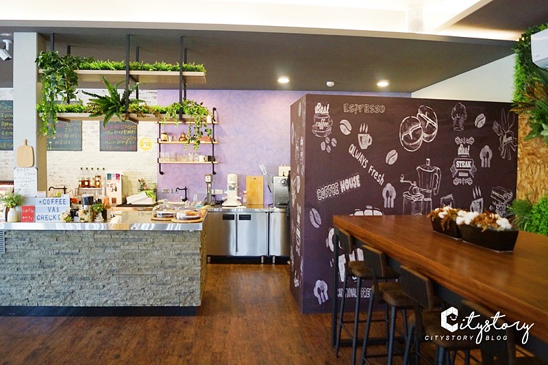 台中霧峰咖啡館》Coffee VA綠植栽大理石風甜點～文青感自然系乾燥花咖啡廳