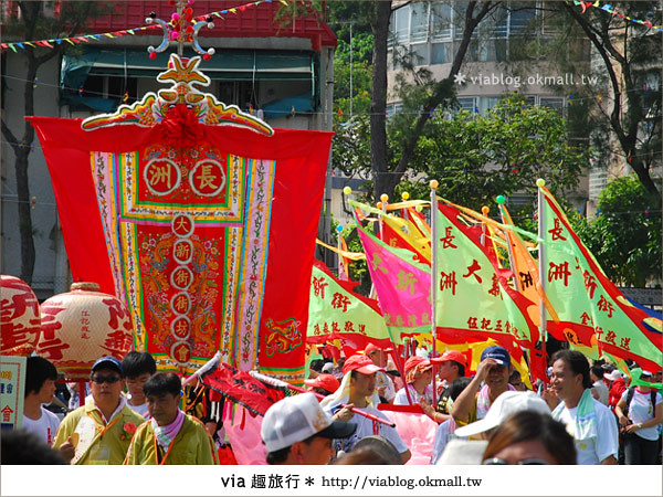 【2010香港節慶年】香港長洲包山節-下篇～飄色巡遊及搶包山39