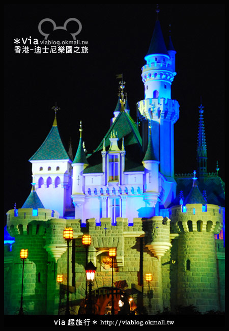 【香港旅遊】跟著via玩香港(2)～迪士尼萬聖節夜間遊行超精彩！24